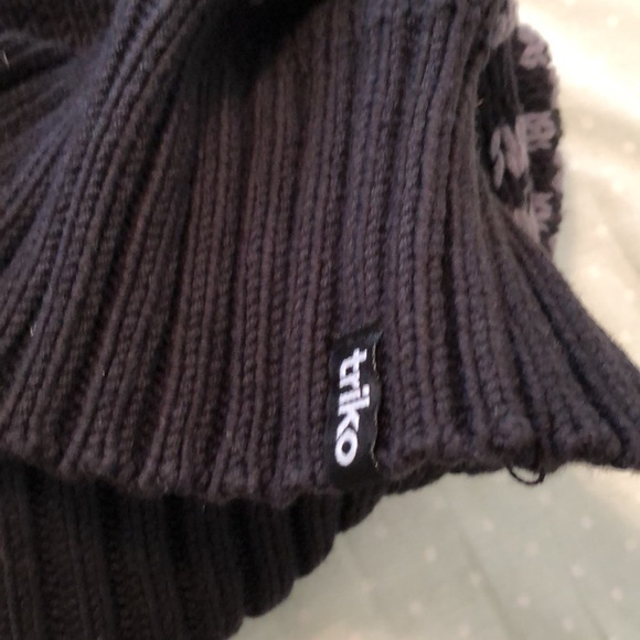 Triko Mens XL Cotton Sweater Navy/lt blue pattern. One button turn down collar - Picture 3 of 7